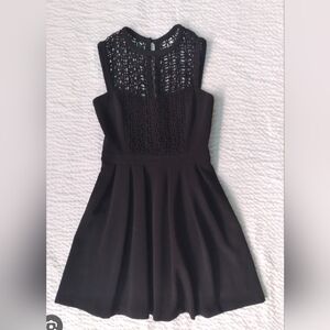 Size XS  Pink Martini Black Lace Yoke Fit-and-Flare Dress Retaoi 128$